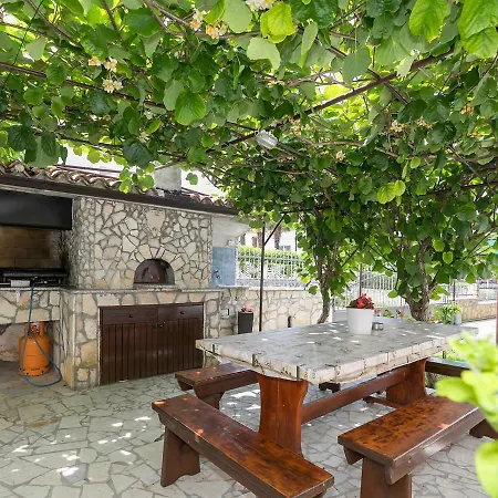 Davorka Apartment *