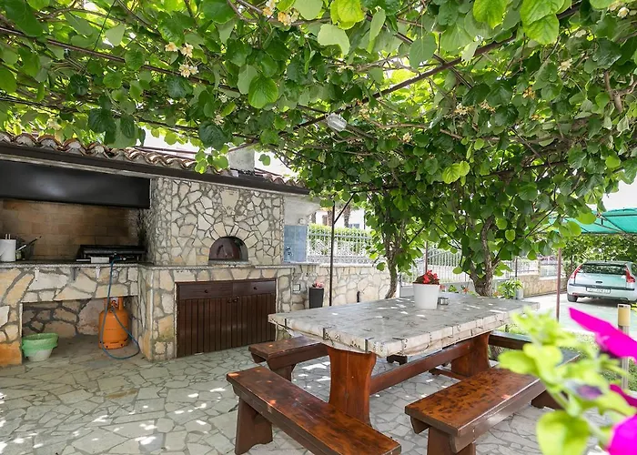 Davorka Apartment *